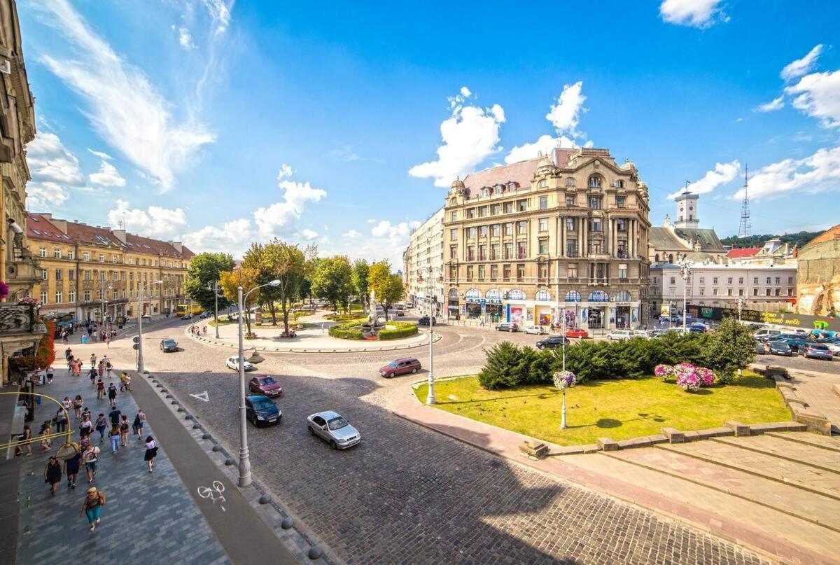 Апартаменти З Балконом На Центр Львова Lviv Exterior foto